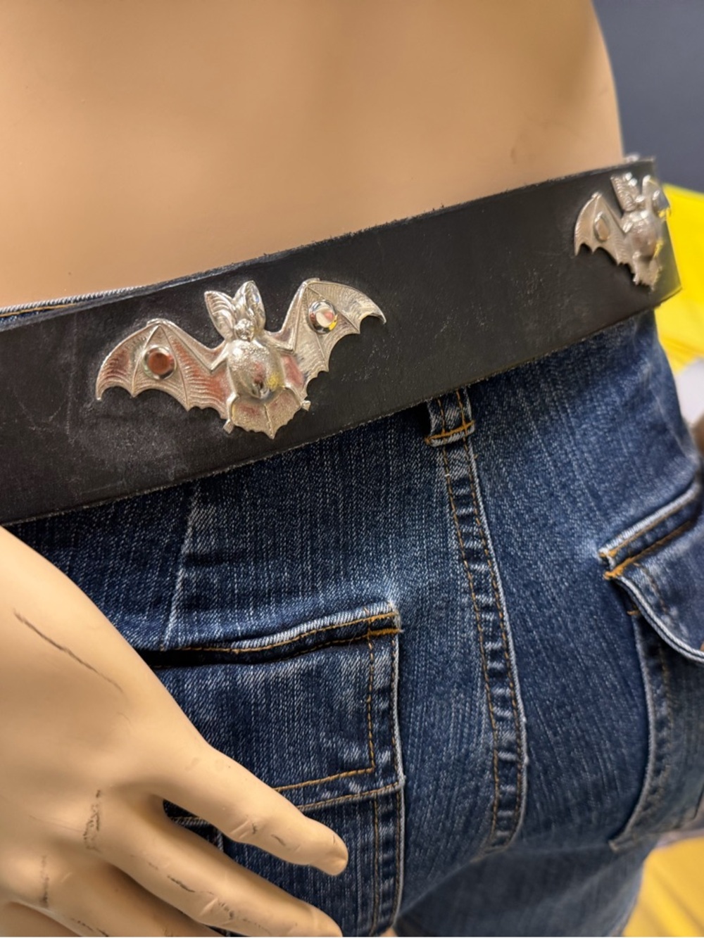 Vintage Black Silvertone Bat Concho  Belt Leather 40” long - Picture 2 of 11